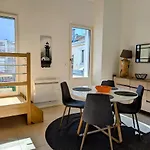 Elegante Maison De Ville